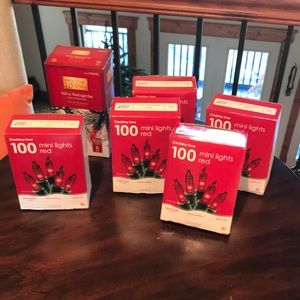 Set of 6 Red Christmas lights. Green wire